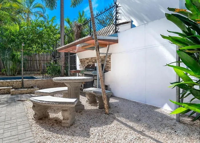 Casa Yoha, Private Escape With Pool And Terrace Views Hébergement de vacances